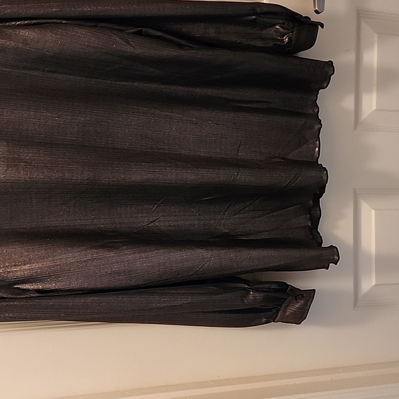 Shirt - Picture 3 of 3